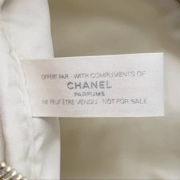 COCO MADEMOISELLE Clutch - Picture 4 of 8